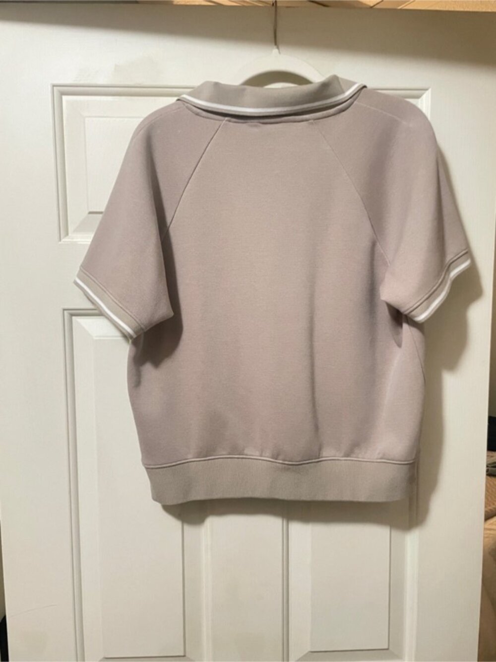 top size large - Picture 2 of 2